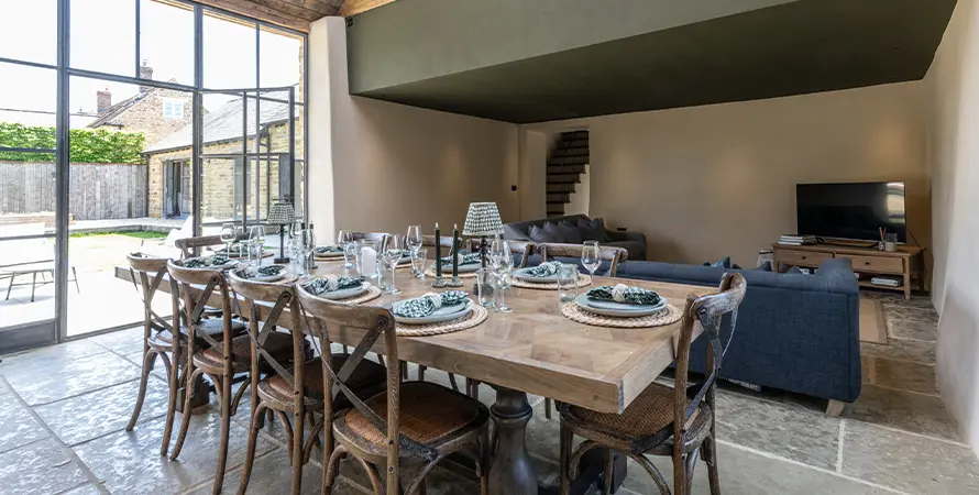 Stourford Barn Dining Table