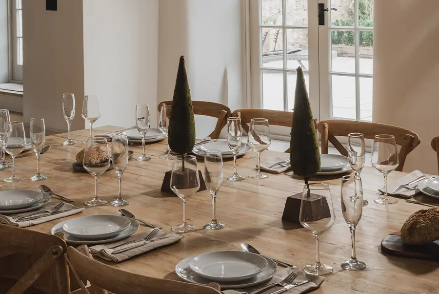 Moone Manor Dining Room 1