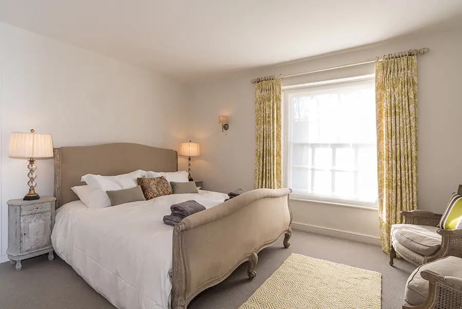 Galpin Manor Bedroom Xxxx
