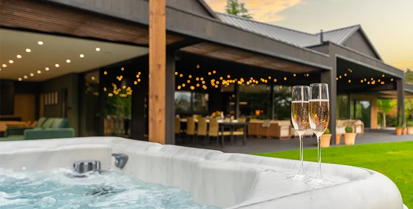 Water's Edge Hot Tub