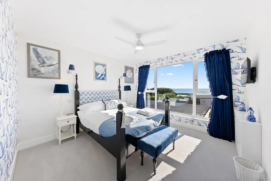 Sea Dragon Turtle Bedroom 1