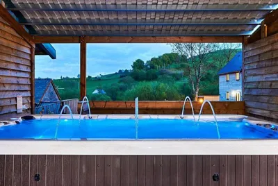 Mynach House Hot Tub (1)