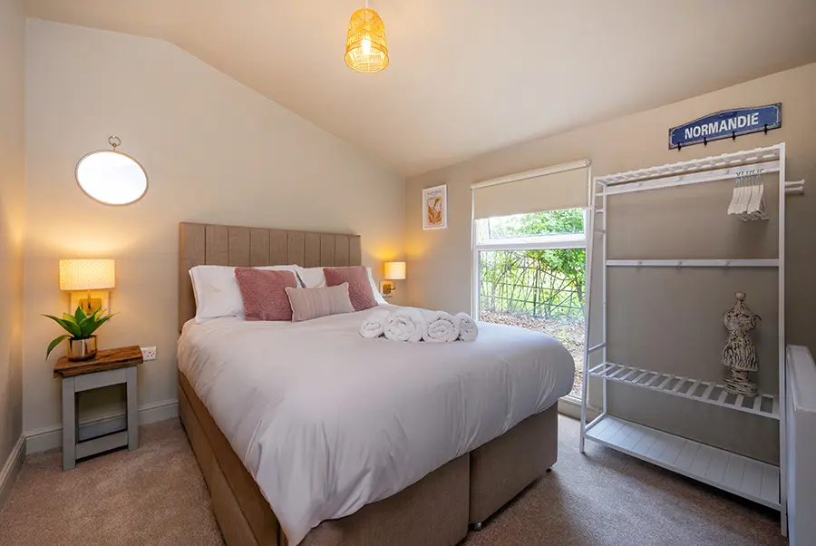 Bannerby Lodge Hideaway Lodge Bedroom