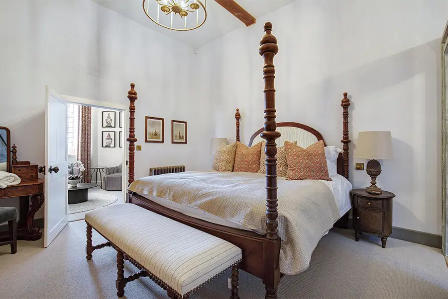 Stonegate Lodge Gatehouse East Bedroom 1.1