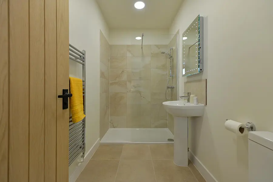 Eastwold Barn Bathroom 1