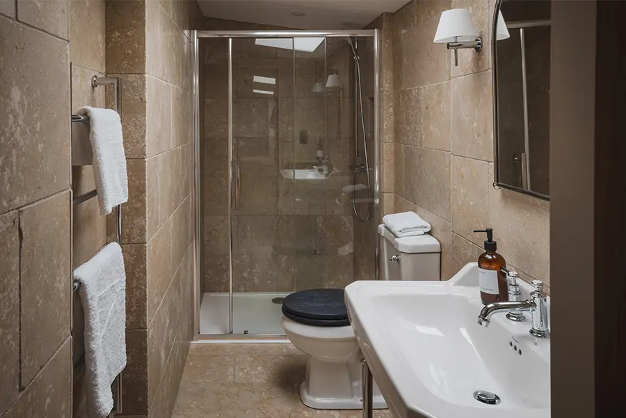 Moone Manor Barn Bathroom