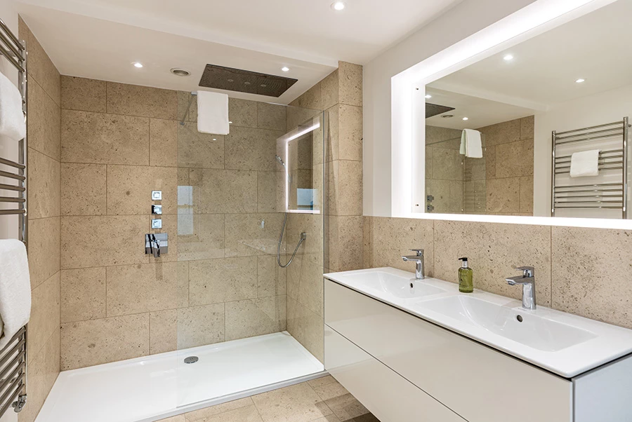 Limestone Grange Bathroom 2