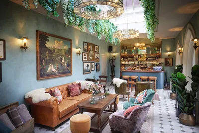 Hampshire Manor Pub 3