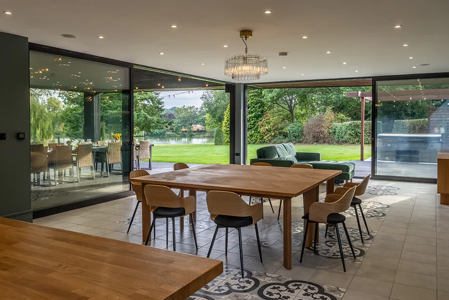 Water's Edge Living Space 1.1