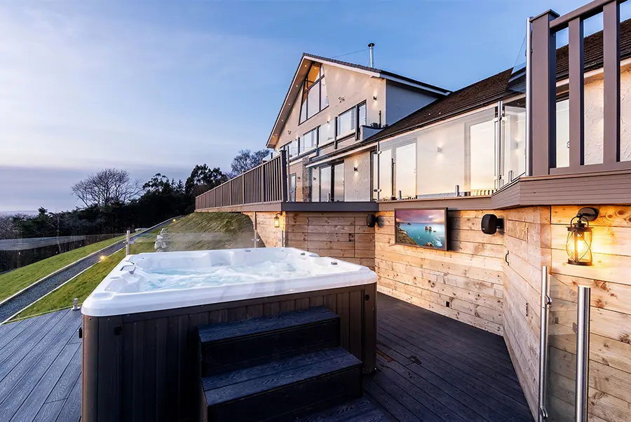 Heatherbryn House Hot Tub 1