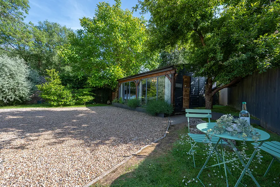 Bannerby Lodge Lavender Lodge Exterior 1