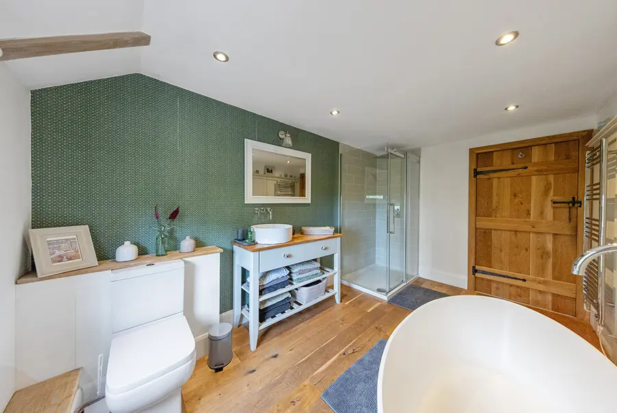 Thistlebrook Retreat Bathroom 2.2