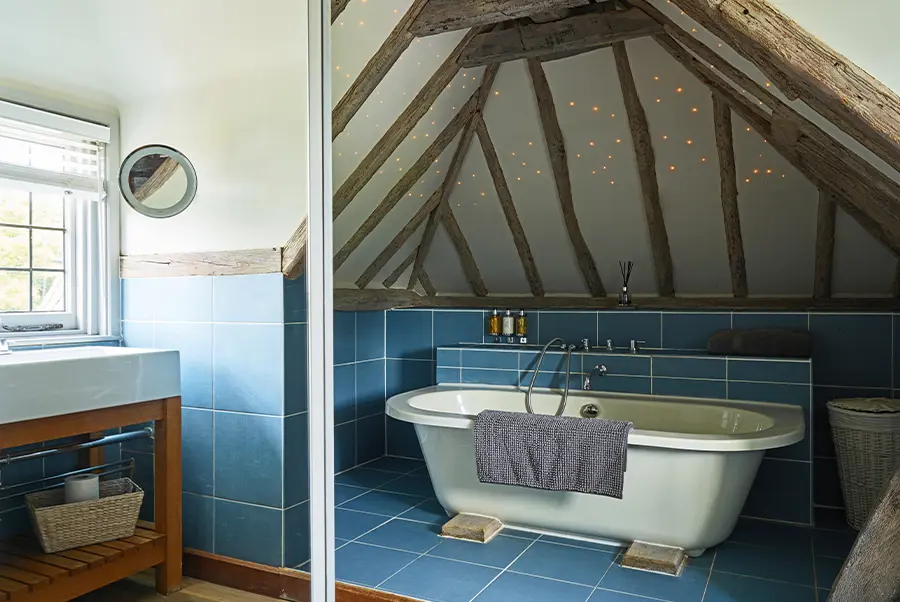 Hearth & Hollow Pink Bedroom Ensuite