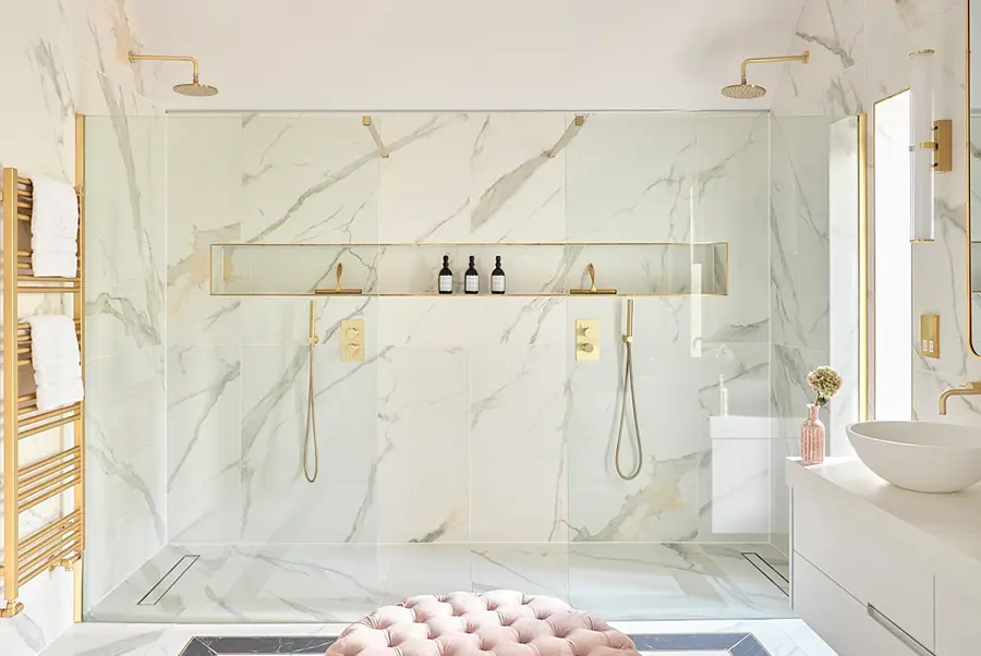La Cachette Master Bathroom 1