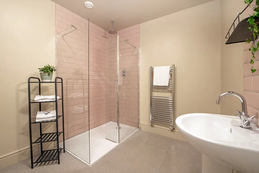 Damson Barn Bathroom 2