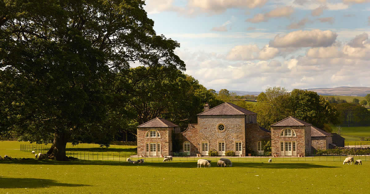Weddings at Dales Hall Big House Experience