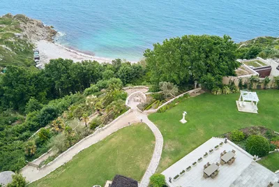 Wyatt Castle Grounds 4