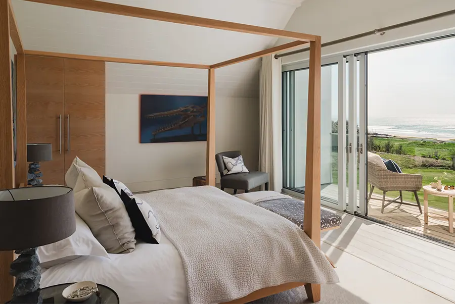 The Beach House Bedroom 5.1