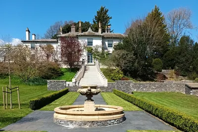 Cartmel Manor Exterior