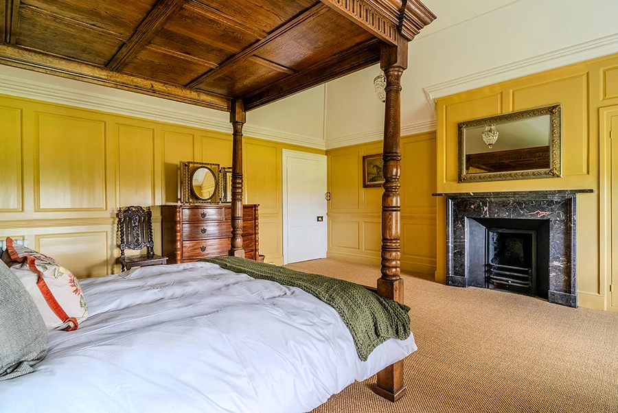 Combe House Bedroom 3.2