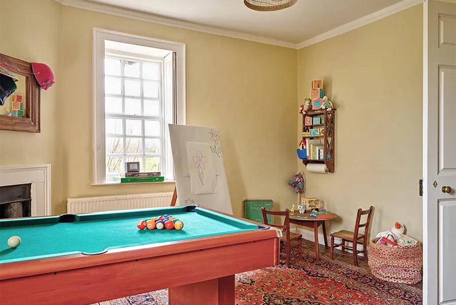 Henriette Games Room