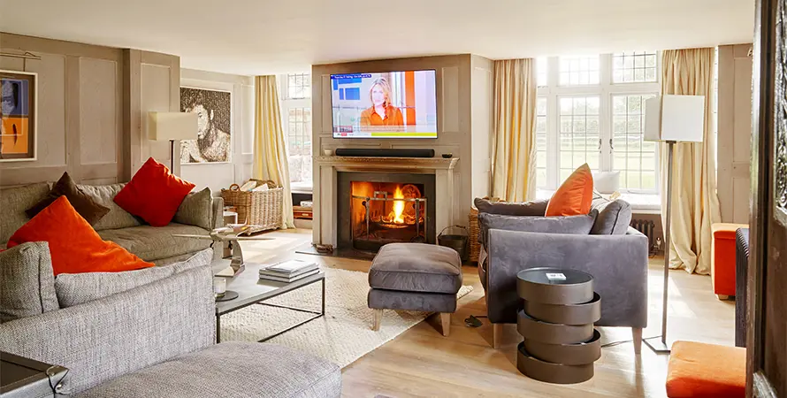 Hearth & Hollow Living Room