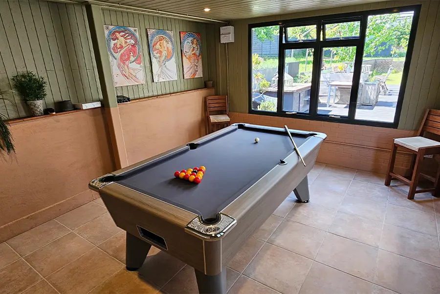 Three Little Pigs Games Room 1