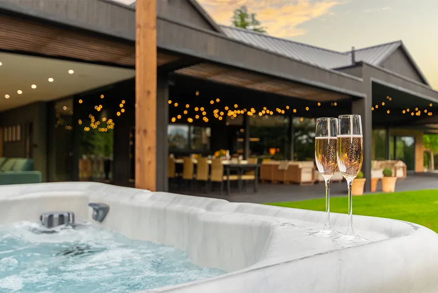 Water's Edge Hot Tub