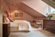 Ty Bryn Bedroom Blodau 1