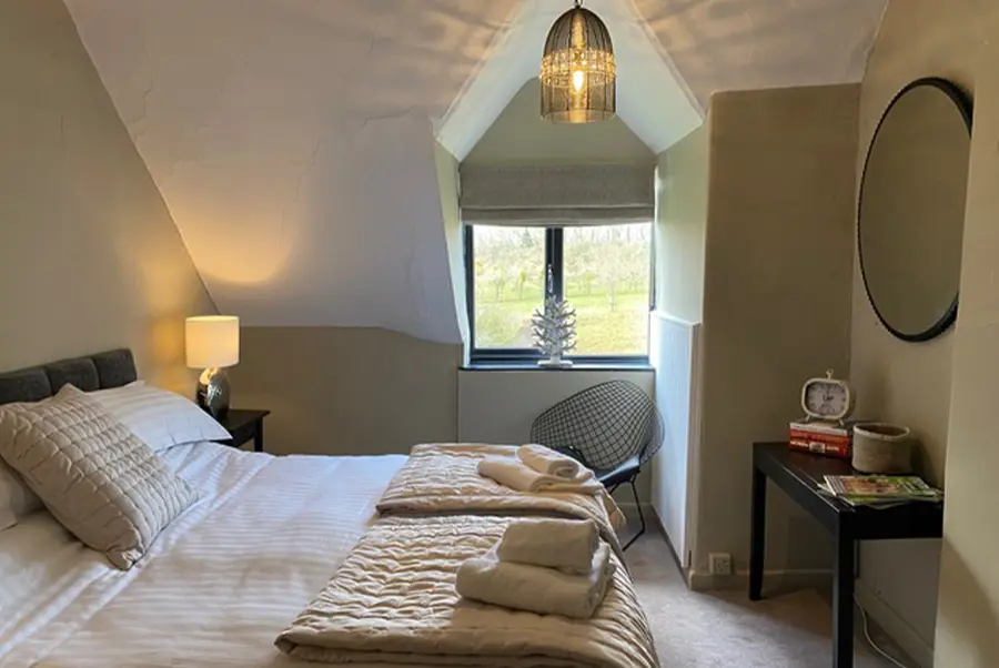 Haygrass House Stable Flat Bedroom 2 (1)