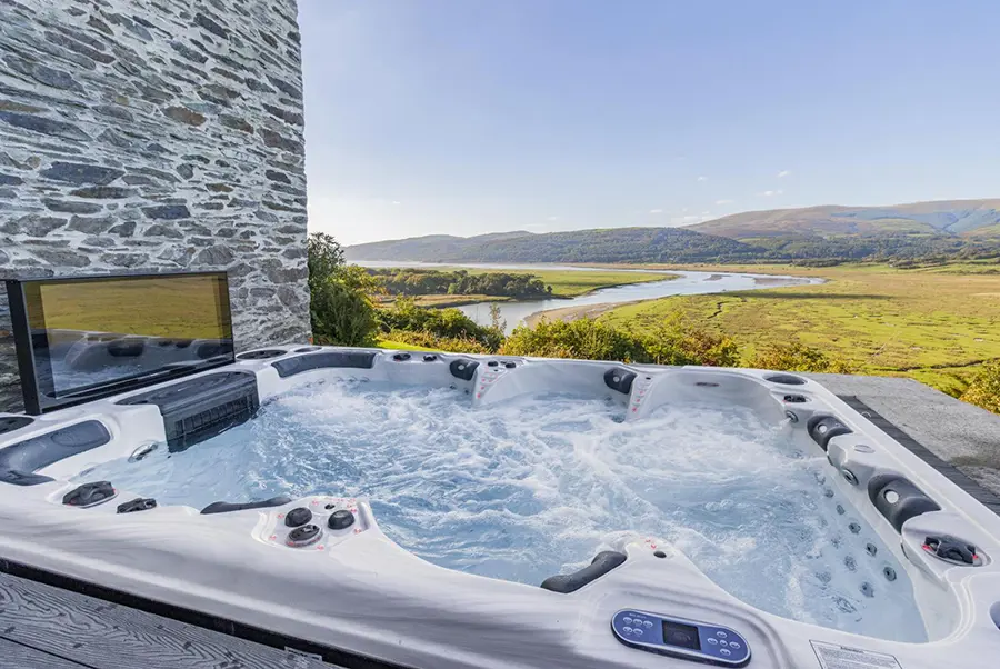 Pengarth Castle Hot Tub 1