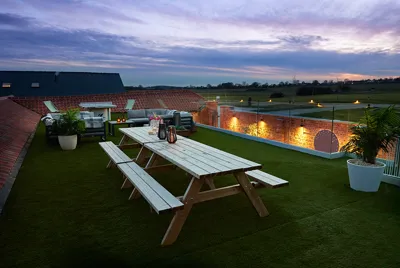 The Paisley Pig Roof Terrace 2