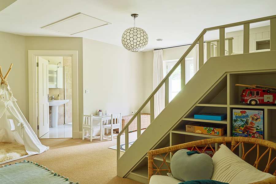 Three Hills Farm Bedroom 4.2
