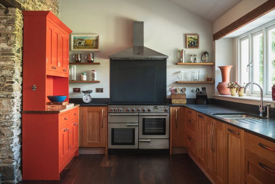 Tregulland Cottage Kitchen