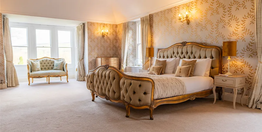 Mendip Manor Bee Bedroom