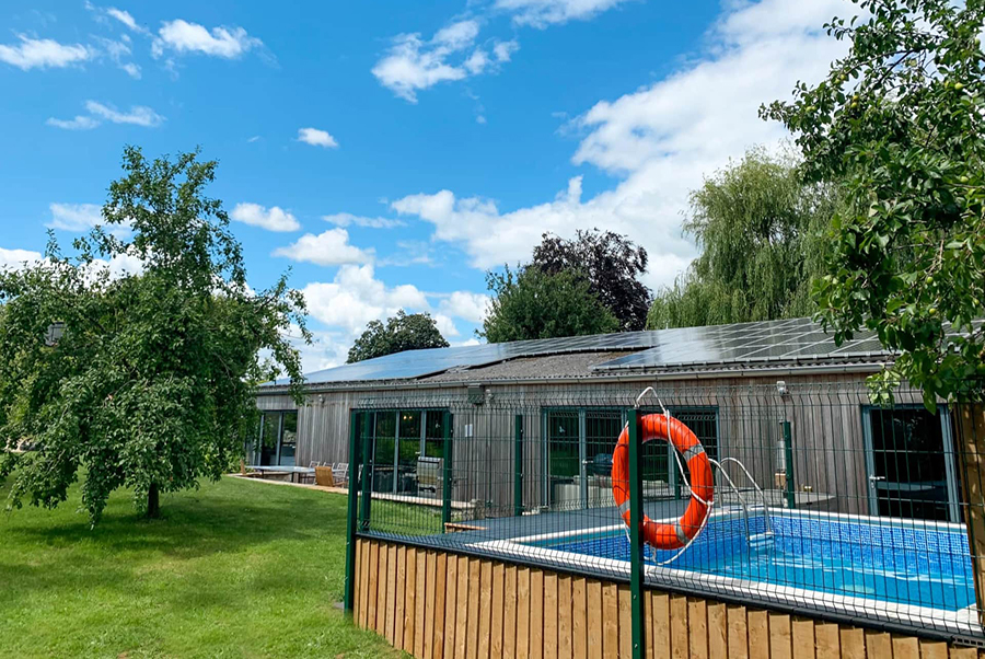 The Cedar Barn Private Pool 2