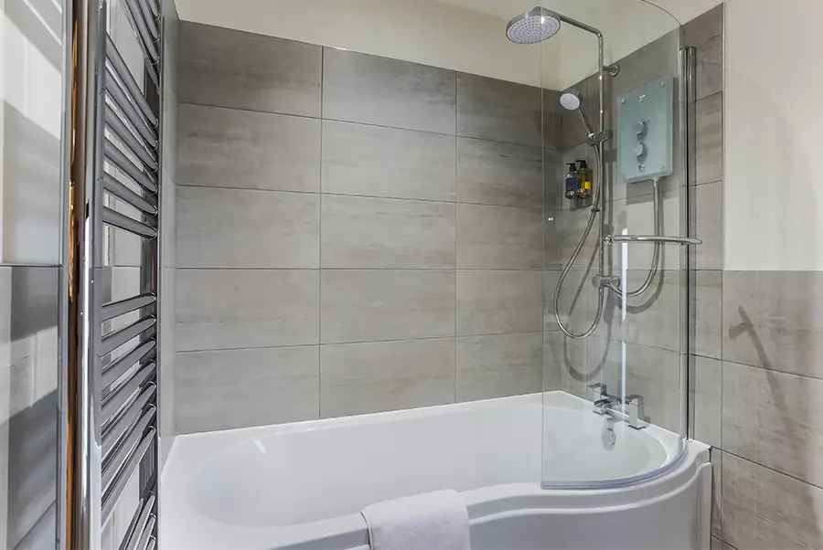 The Retreat Barn Bathroom 2.1