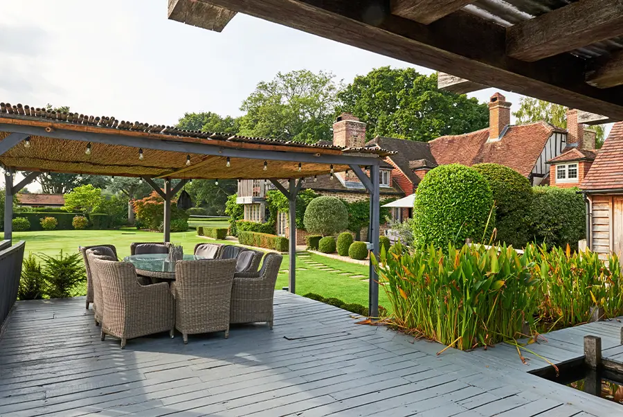 Hearth & Hollow Alfresco Dining 1