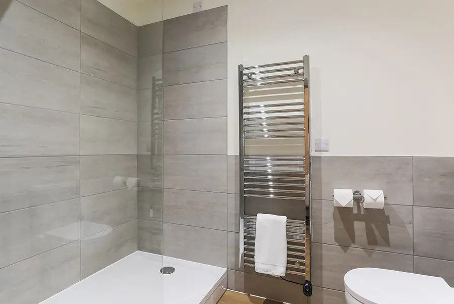 The Retreat Barn Bathroom 1.1