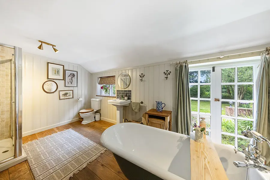 Thistlebrook Retreat Bathroom 1.1