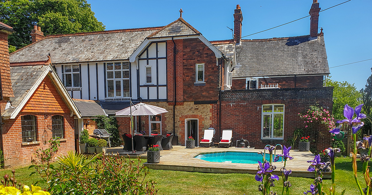 Large Houses for Rent UK Big House Experience