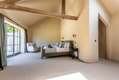 Stourford Barn Bedroom 1.1 Master