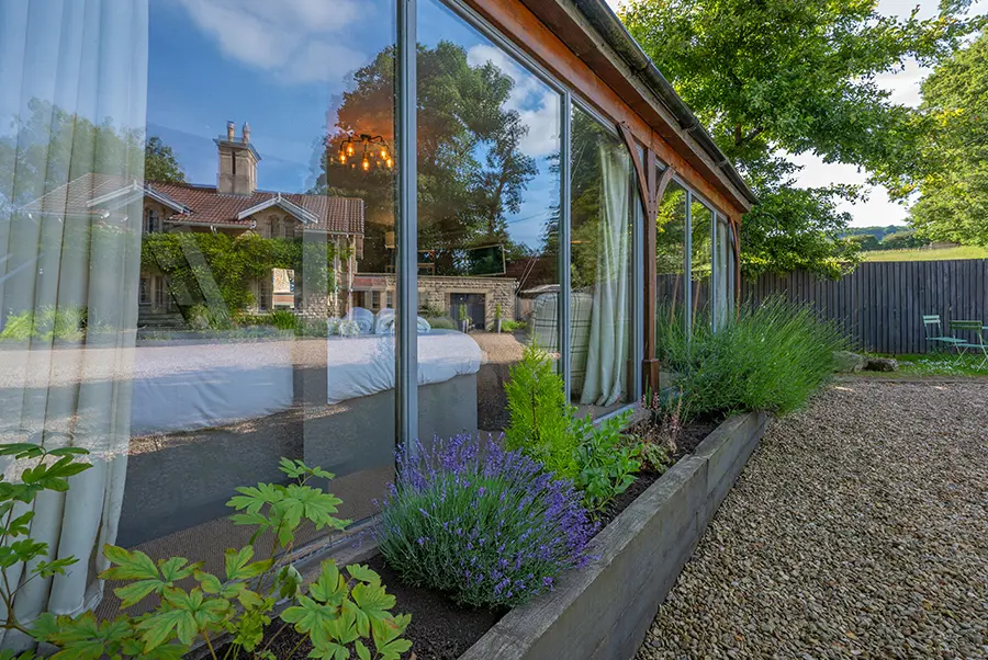 Bannerby Lodge Lavender Lodge Exterior 2