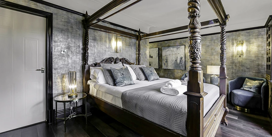 Tudor Grange Bedroom
