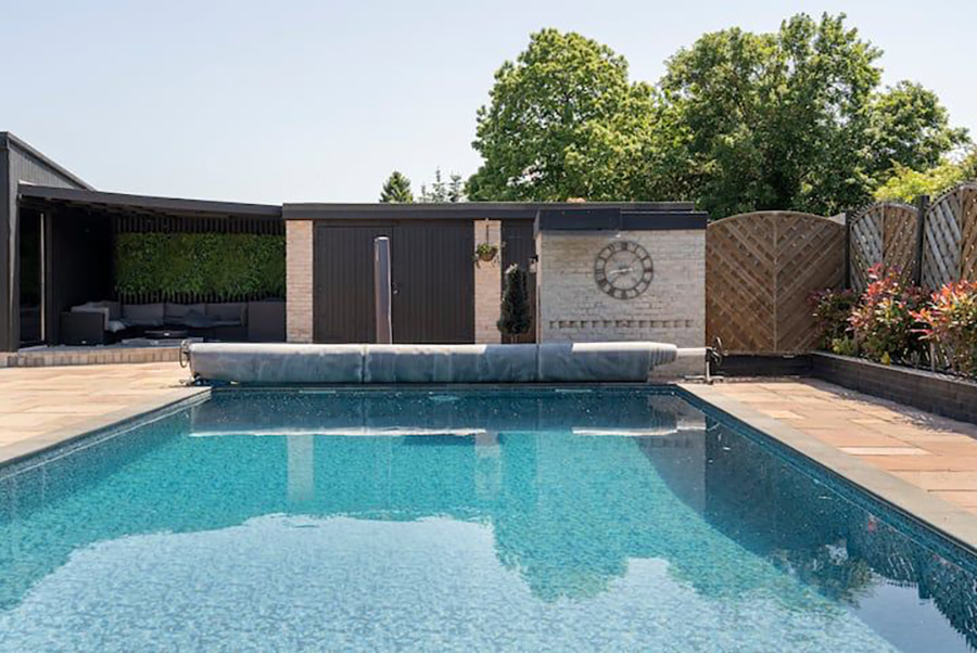 Whitestones Pool 1