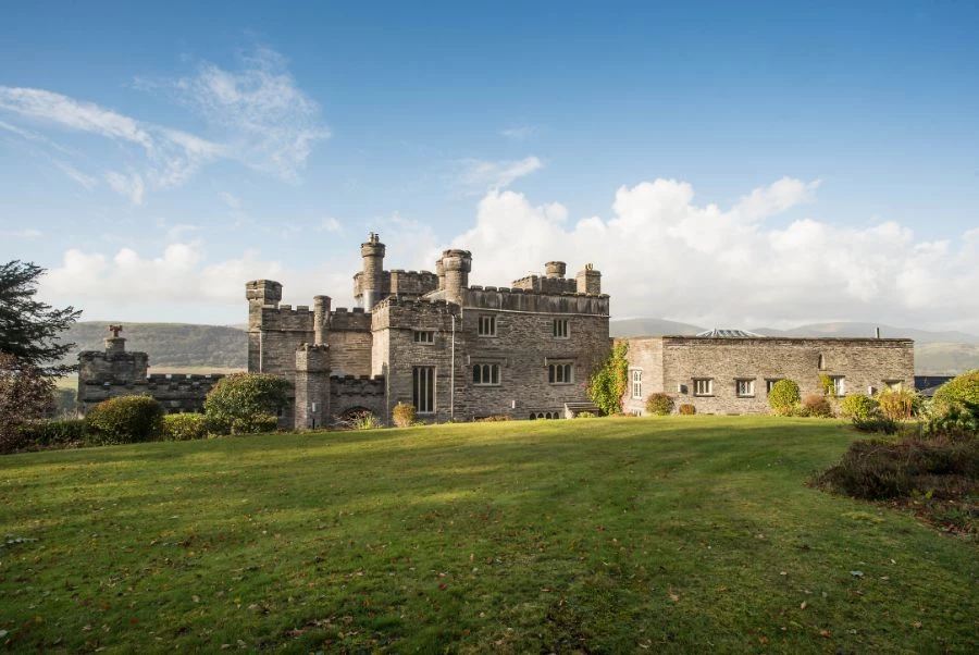 Pengarth Castle Exterior 4