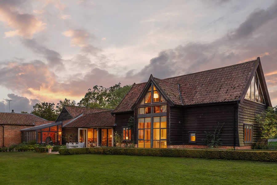 Suffolk Stables and Barn Big House Experience