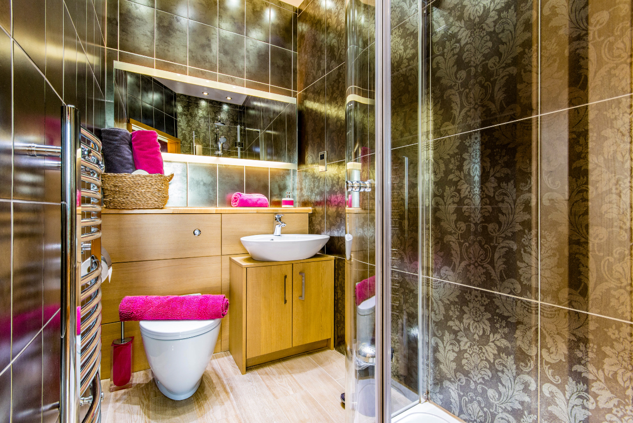 The Crescent Bathroom 4
