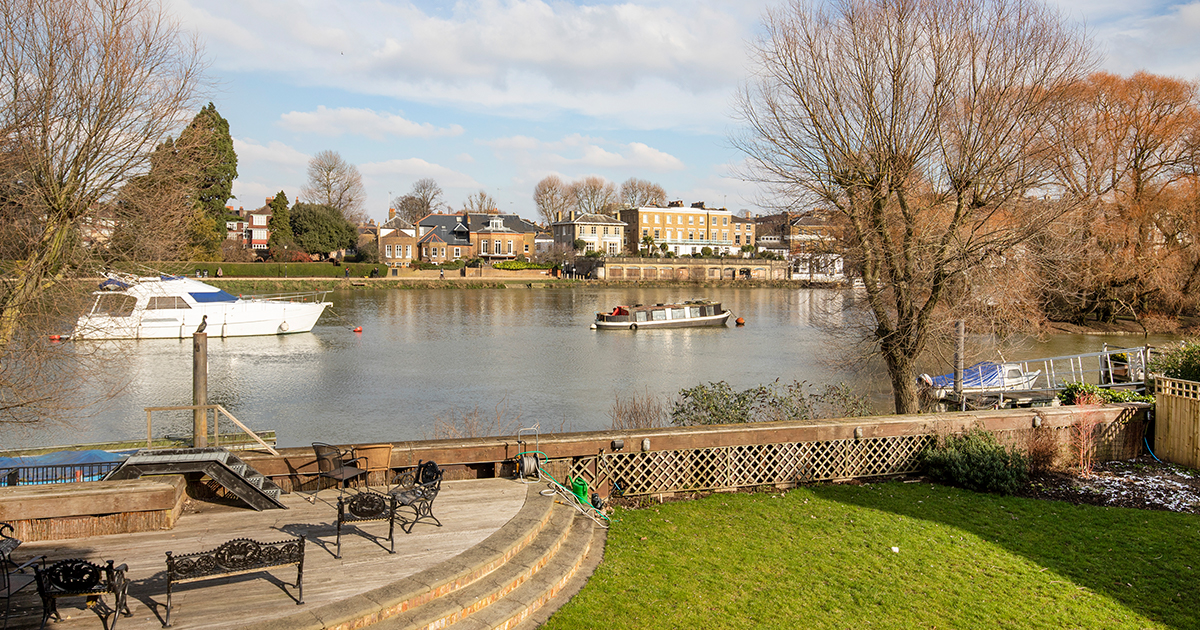 Large Houses for Rent UK Big House Experience