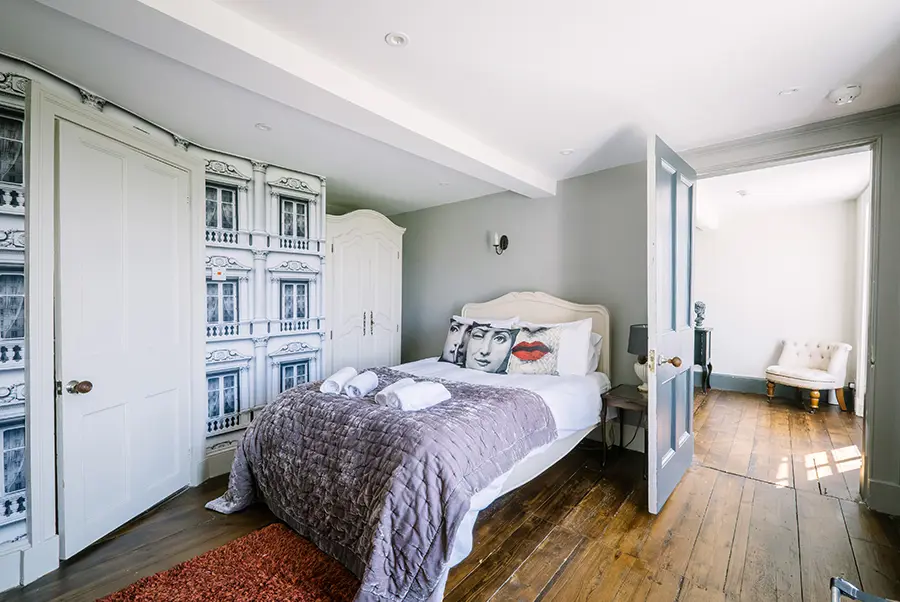 Brynglas Manor Bedroom 3.1
